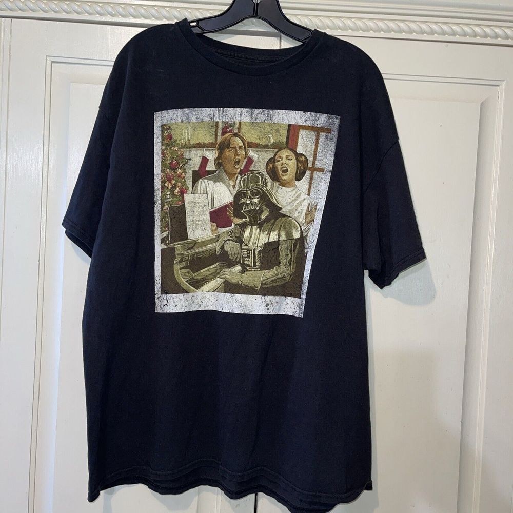 Disney Star Wars Christmas T Shirt XL Caroling Darth Vader Luke Skywalker Leia